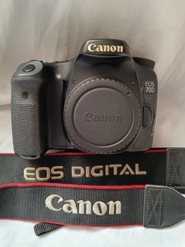 Canon 70D (corpo) placa nova apenas 8k cliques wifi e dual pixel