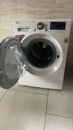 Lava e seca LG 220v