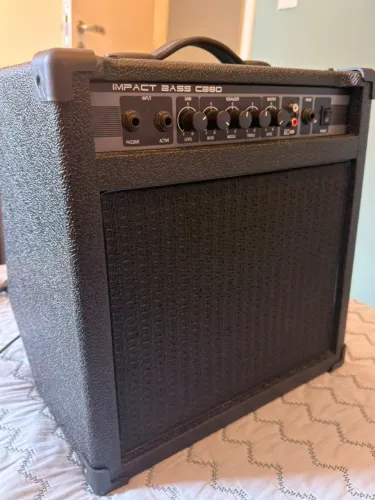 Amplificador para Baixo Borne Impact Bass CB80 30W