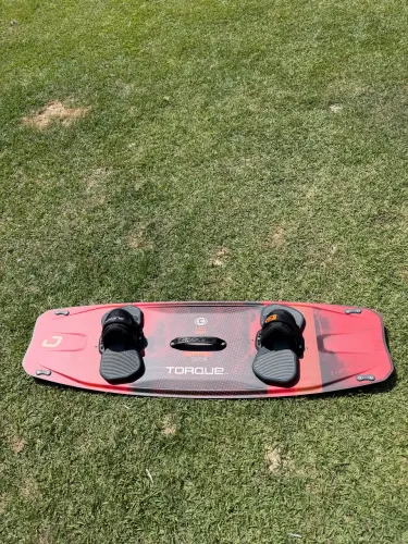 Prancha Kitesurf Ozone Torque V4 2026