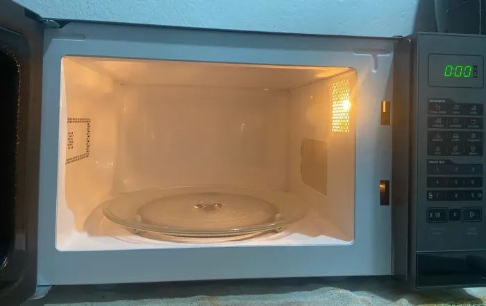 MICROONDAS MIDEA 25L - NOVO