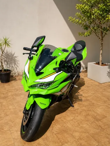 KAWASAKI NINJA Zx4r