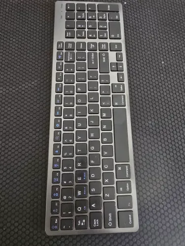Teclado Bluetooth Ultra-Slim Recarregável Padrão Americano