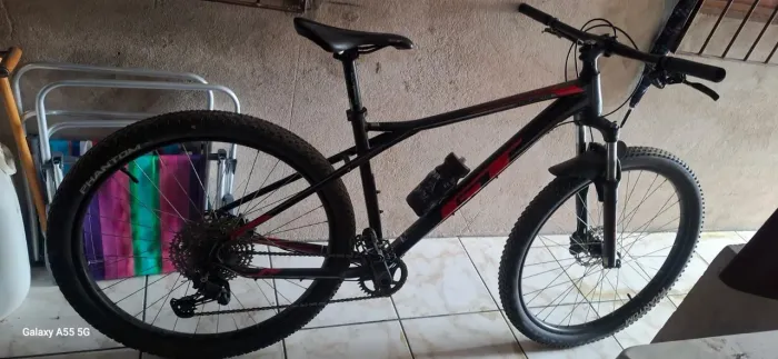 Mountain bike GT avalanche 11v deore 