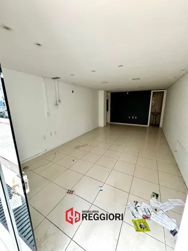 SALA COMERCIAL TÉRREA C/ VAGA DE GARAGEM CENTRO BC