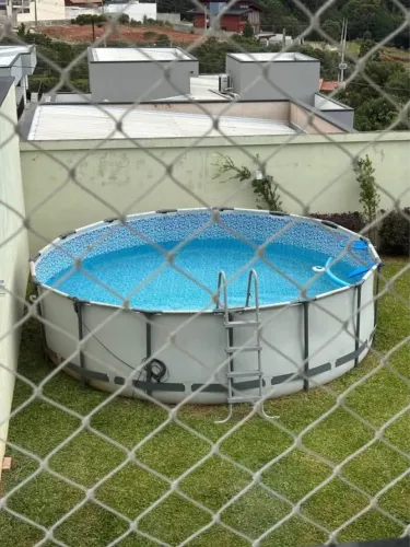Piscina Estrutural Oval 16.015l Com Filtro 220v Bestway Usada