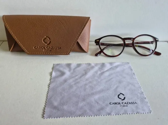 armação de óculos carol cazassa eyewear