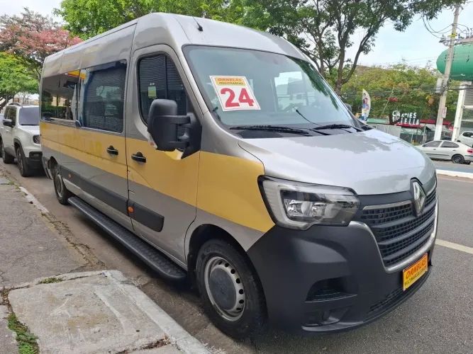 Renault Master 2.3 DCI Executive Longo 16L Dies 2024