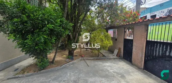 Irajá | Casa 3 quartos, sendo 1 suite