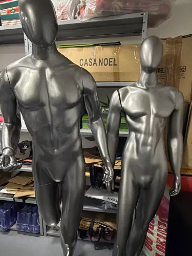 Manequim masculino - OPORTUNIDADE