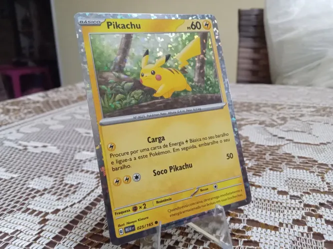 Carta pikachu Shattered holo do Mac donalds 151