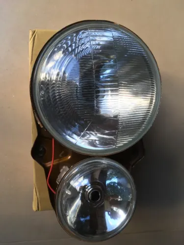 Farol da pickup Mitsubishi L200 GLS / GL lado esquerdo