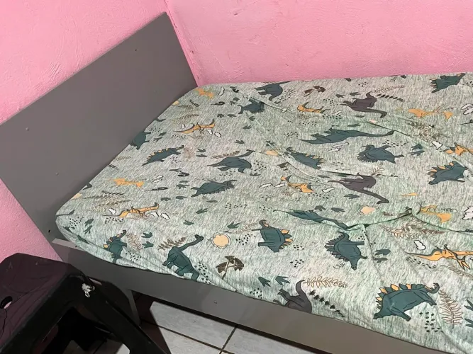 Cama de solteiro infantil ou adulto