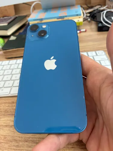 iPhone 13 256 GB - estado de novo, na caixa, com nota fiscal em meu nome