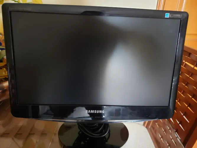Monitor Led 17 polegadas
