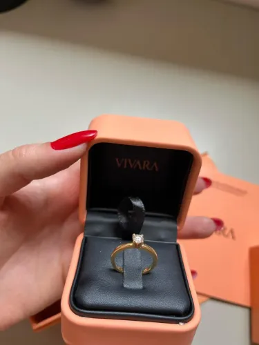 Anel solitário ouro e diamante Vivara