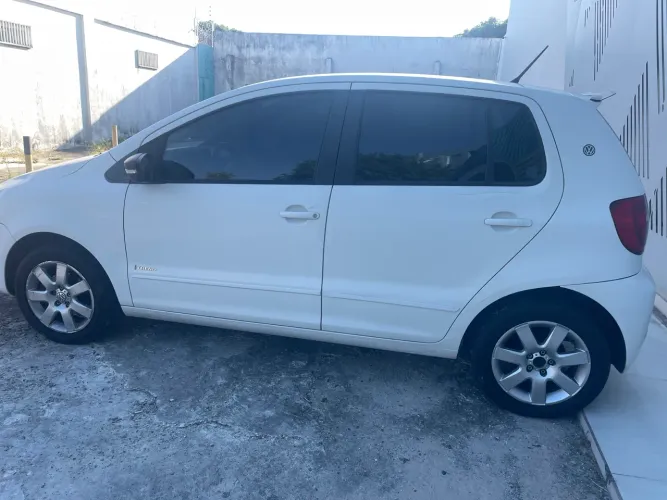 Volkswagen Fox 1.0 MI Total Flex 8V 5P 2014
