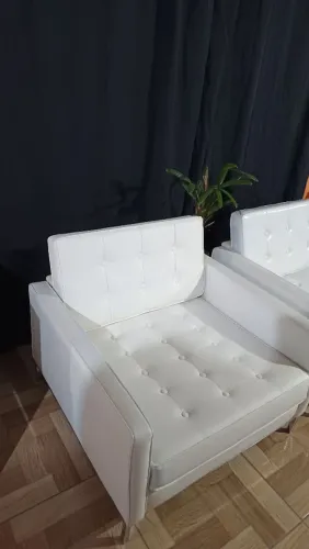 Poltrona FK branca