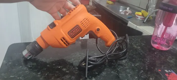 Furadeira Black+ Decker (Com defeito)