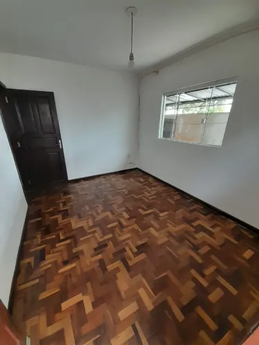 Quarto para moças no Cajuru , interessadas entrar em contato *