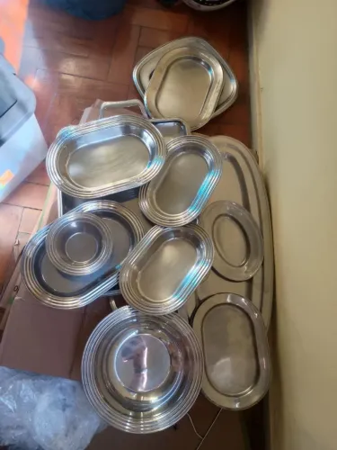 Vendo bandejas de inox