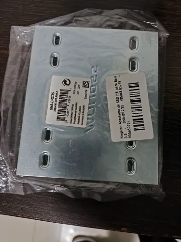 Adaptador ssd para fixação em gabinete