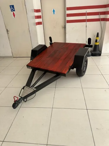 Reboque para paredinha emplacado