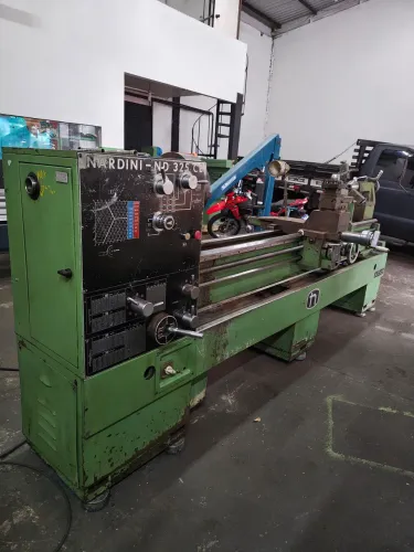 TORNO MECÂNICO ND325