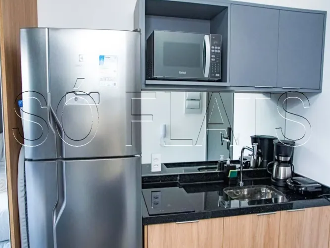 Studio mobiliado ao lado da Av. Paulista | 20m² com varanda perto do metrô Paraíso