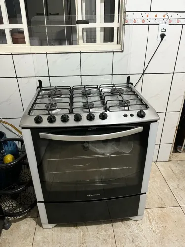 Fogão Eletrolux 6 bocas