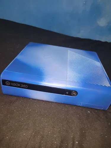 Console Xbox 360 personalizado.