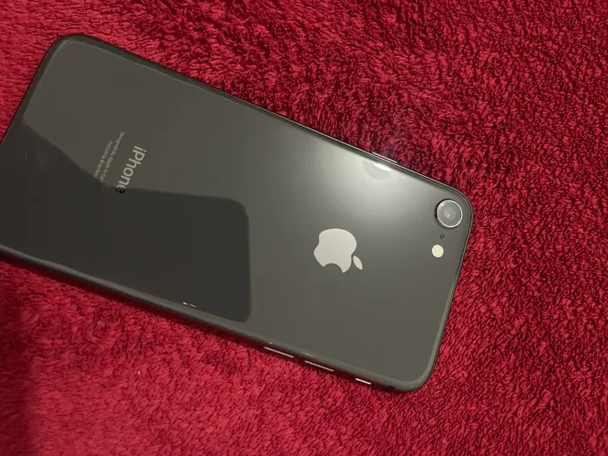 iPhone 8