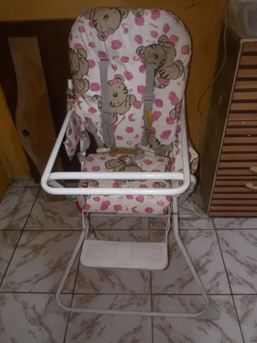 Cadeirinha de bebe para alimentação