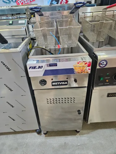 fritadeira elétrica 30L água e óleo 12.000W - Fie30