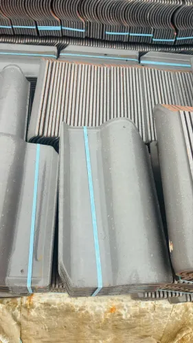 Vendo ou troco telhas esmaltadas na cor grafite