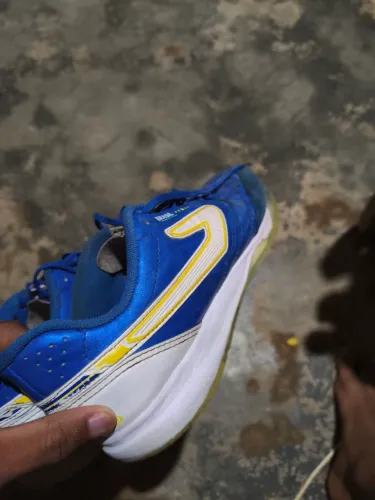 Chuteira de futsal Topper edição azul, também 40 27CM