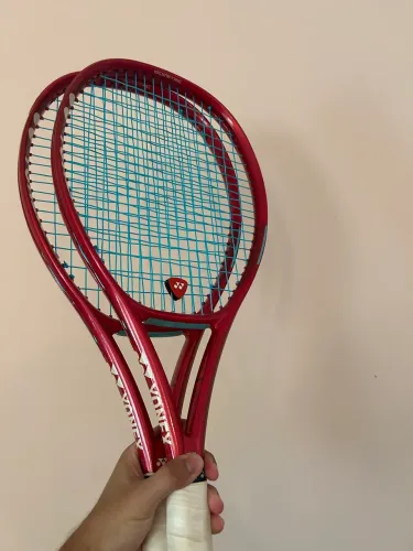 YONEX VCORE 100 L3 PAR - APENAS 2 SEMANAS DE USO