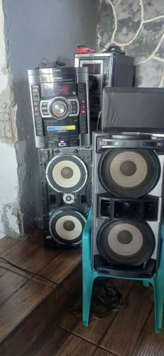 Som sony potente