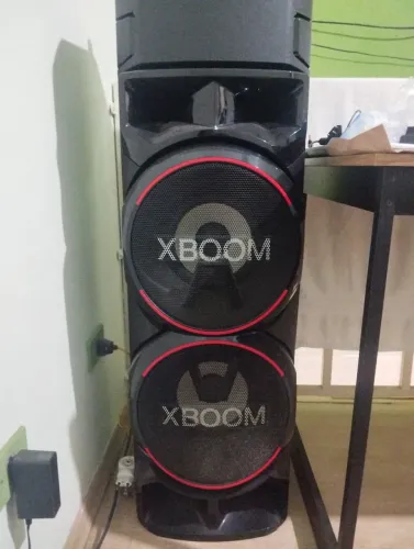 Caixa xboom R9 LG