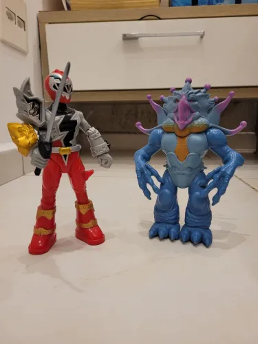 Brinquedo Power Ranger + Vilão 
