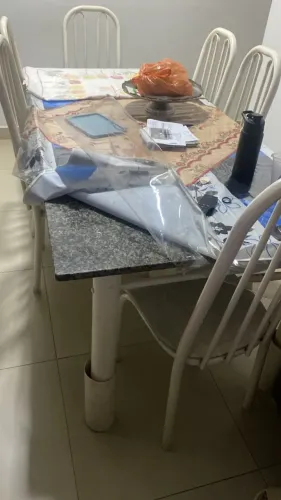 Mesa Marmore e Estante Sala Estar