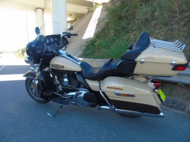 Vendo ou Troco - Harley Davidson Ultra limited flhtk 2014 - muito nova