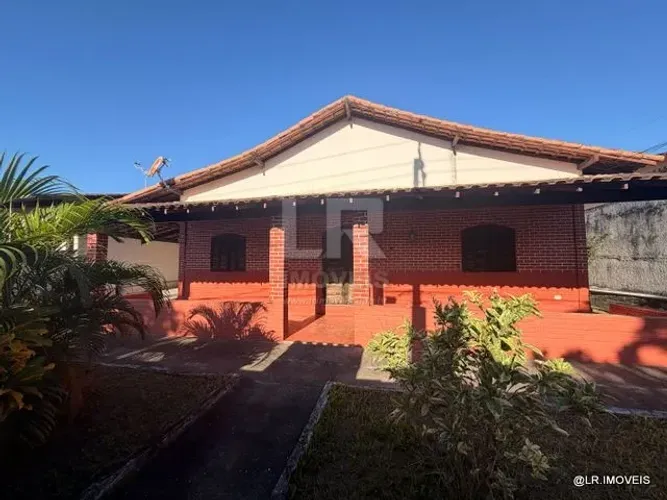 Casa com 4 Quartos, Lazer Completo e Terreno de 918 m² - PT06