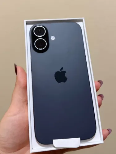 iPhone 17