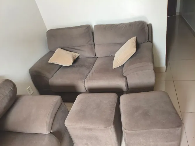 Sofá 2 e 3 lugares usado