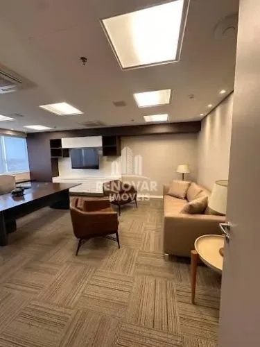 Sala montada para locação