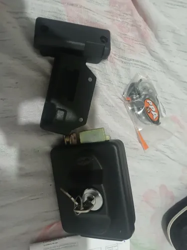 Fechadura eletrônica nova valor 100 reais