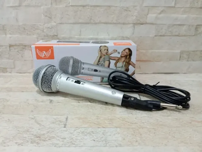 Microfone Dinâmico Com Fio Karaokê Altomex Cabo P10