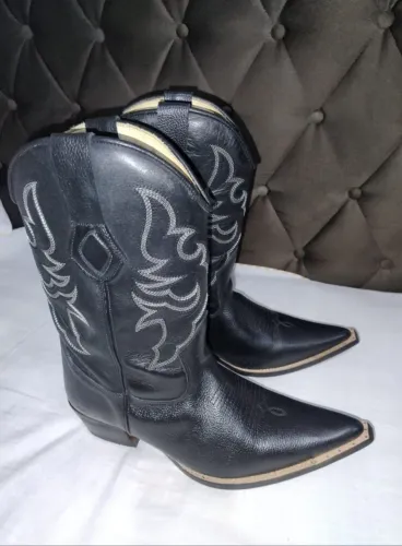 Bota Texana Masculina Bico Fino Couro Legítimo Bovino
