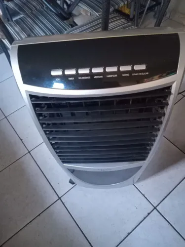 CLIMATIZADOR DE AR MIDEA CAPACIDADE PARA 8 LITROS DAGUA ESTÁ TUDO OK